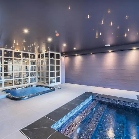 Résidence La Licorne - Chalets Pour 10 Personnes 374 Chalet Courchevel